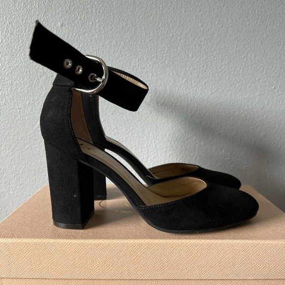 Chic Black Suede Ankle Strap Heels - Picture 5 of 6